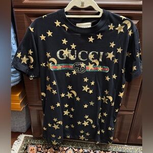 Authentic NWOT Gucci Black and Gold Star Short Sleeve T-shirt